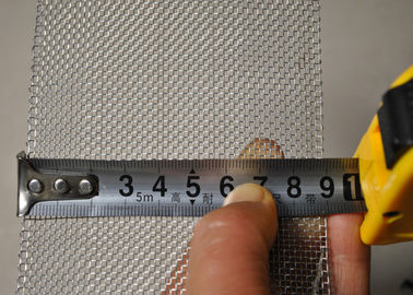 Τυλιγμένη άκρη 304 υφαμένο ανοξείδωτο πλέγμα καλωδίων 16 πλέγμα 90mm πλάτος
