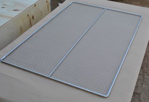 Latest company news about 500 μεγάλων BBQ μετάλλων κομμάτια δίσκων πλέγματος για το ψήσιμο και την ξήρανση τροφίμων