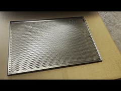 Τραπέζι από ανοξείδωτο χάλυβα