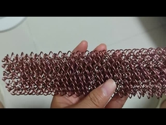 Μεταλλικό πλέγμα κουρτίνα χάλκινο φινίρισμα κρεμασμένο σύρμα πλέγμα διαχωριστικά δωματίου για το ταβάνι