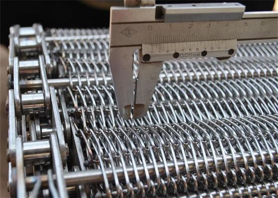 Βαθμός τροφίμων 0.5mm ζώνη μεταφορέων πλέγματος καλωδίων 304 σπείρα συνδέσεων αλυσίδων ανοξείδωτου